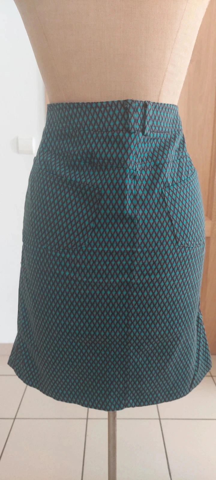 Jupe droite motifs géométriques - Happy D. by Damart - Taille 40 – photo 3